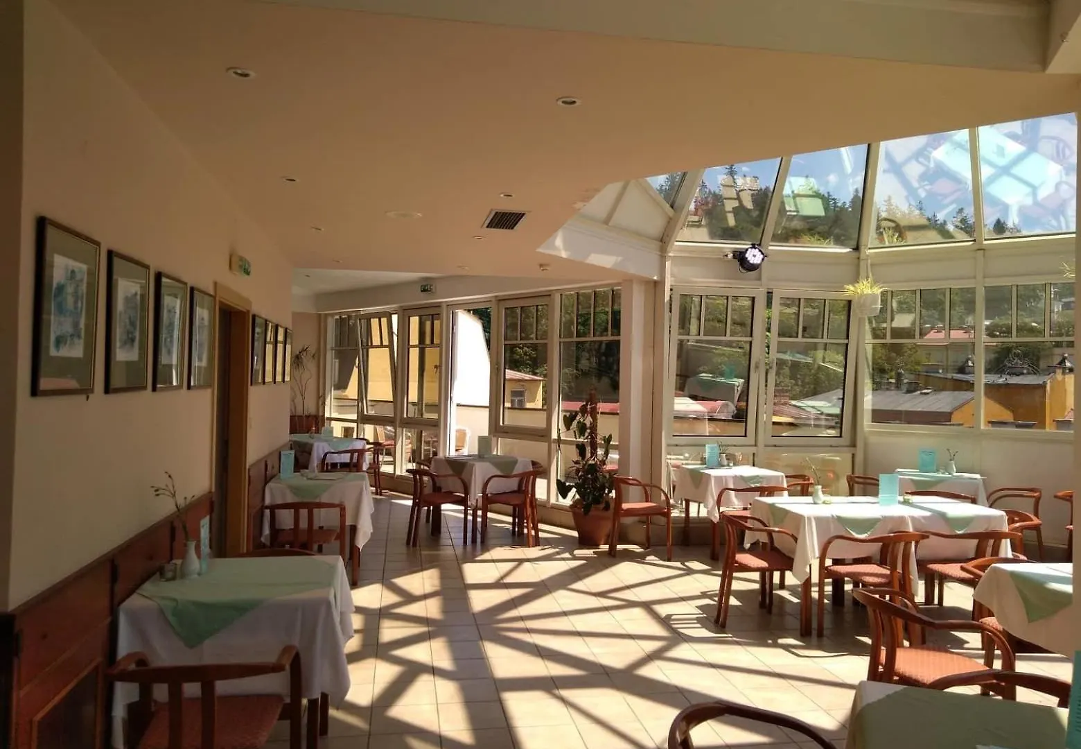 Hotel Flora Marianske Lazne 3*,  Czech Republic